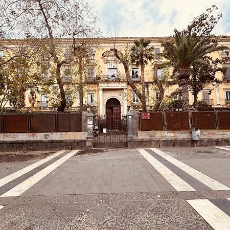 B&B Palazzo Fischetti Aeroporto di Catania Fontana Rossa Esterno foto