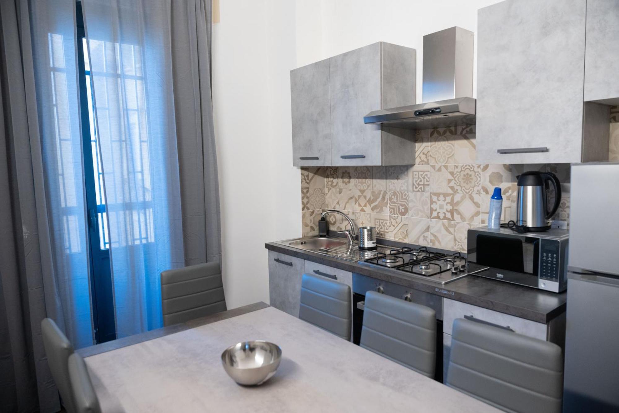 B&B Palazzo Fischetti Aeroporto di Catania Fontana Rossa Esterno foto