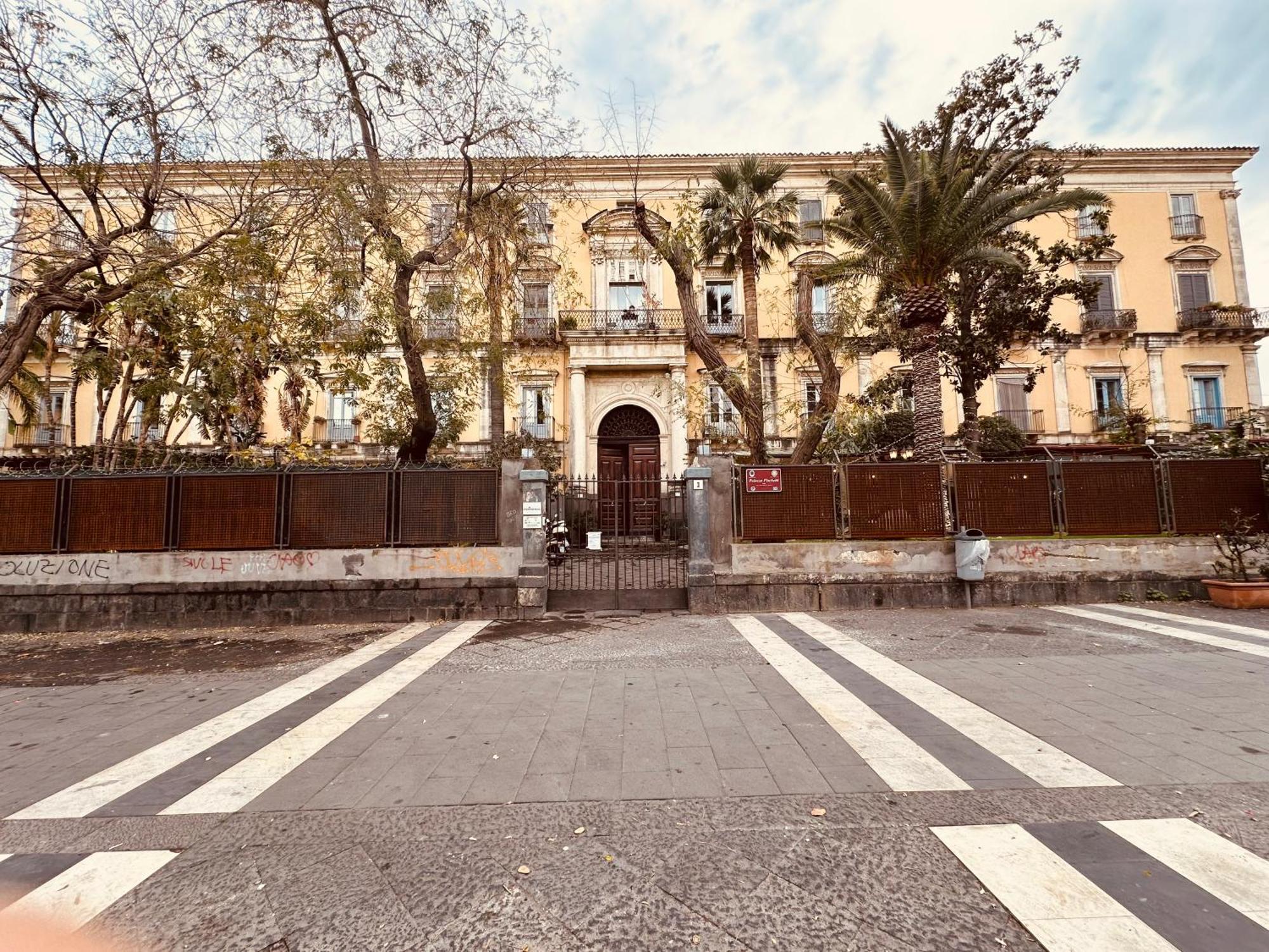 B&B Palazzo Fischetti Aeroporto di Catania Fontana Rossa Esterno foto